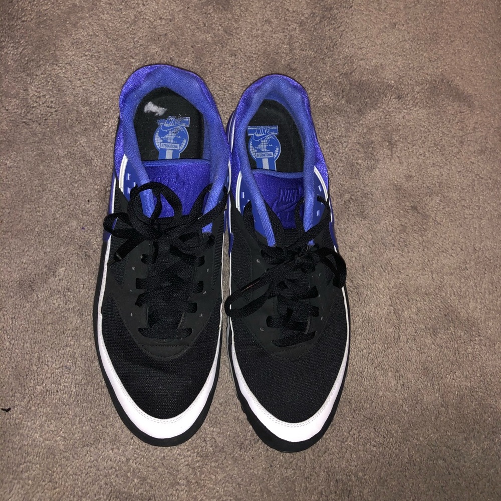 NIKE AIR MAX SIZE 13